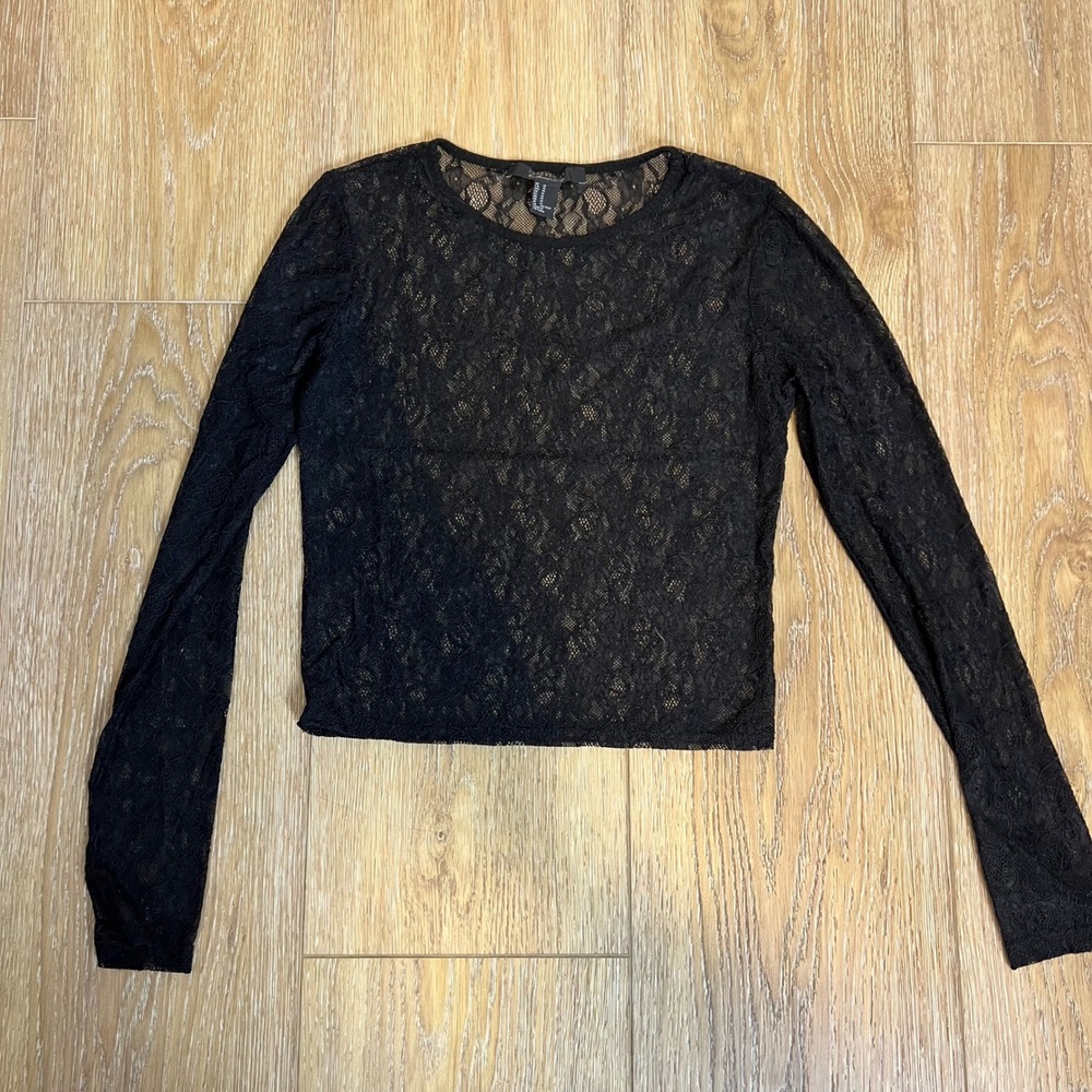 Black Lace Sheer Long Sleeve‎ Crop Top Women Size Medium Forever 21
